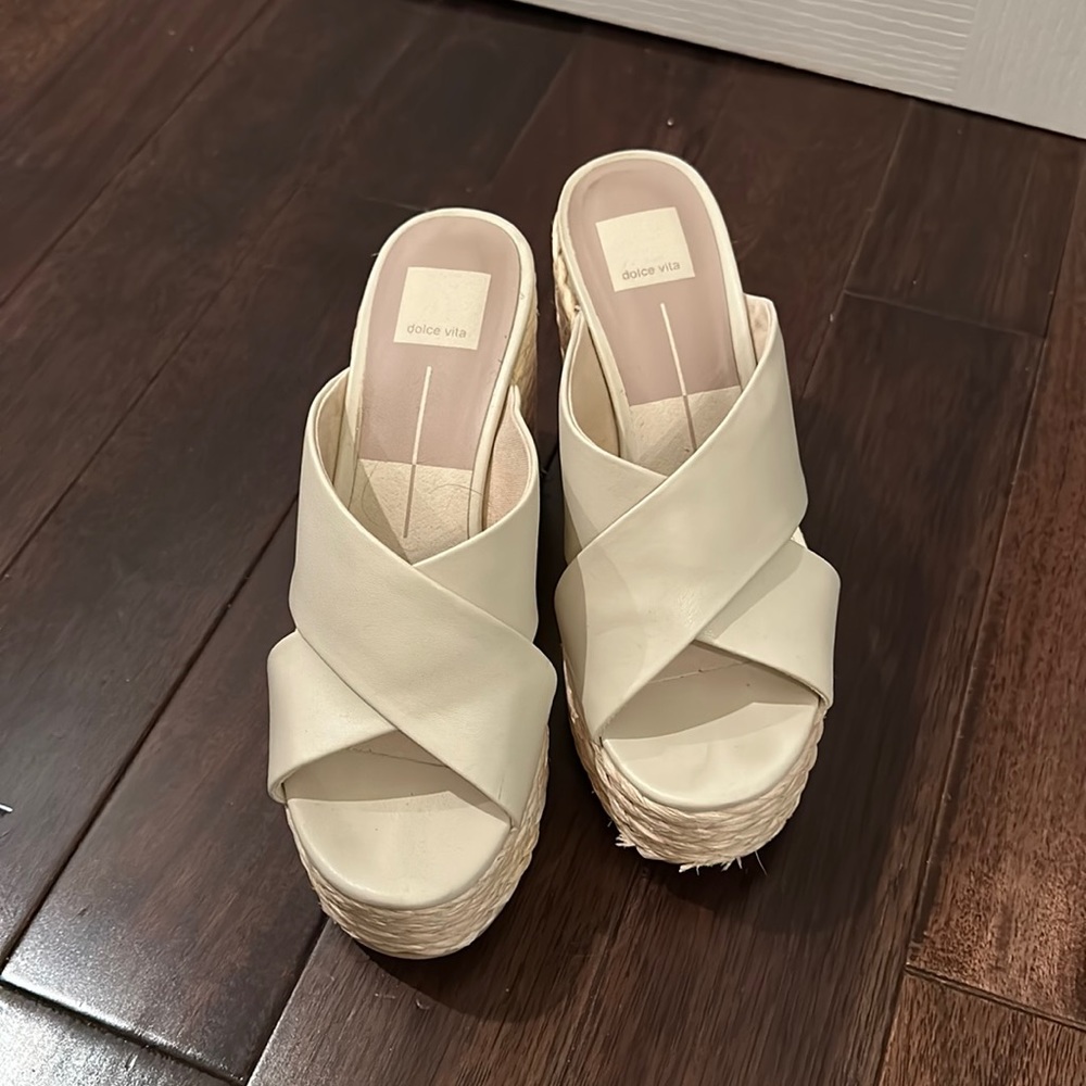 Dolce Vida Wedges